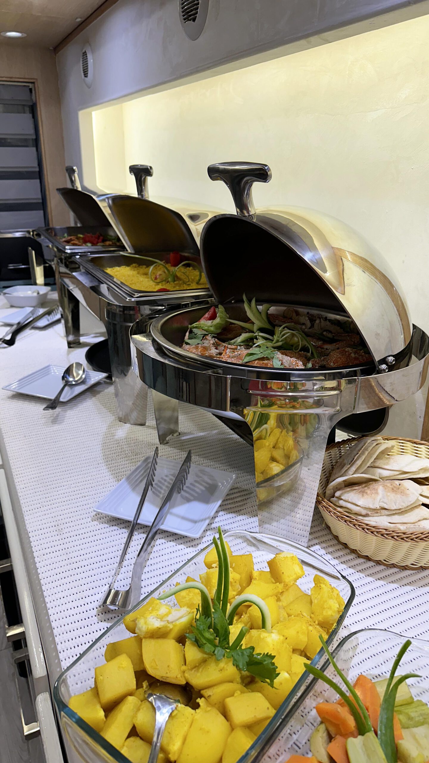 RedSeaVision Buffet Essen Angebot Tauchsafari