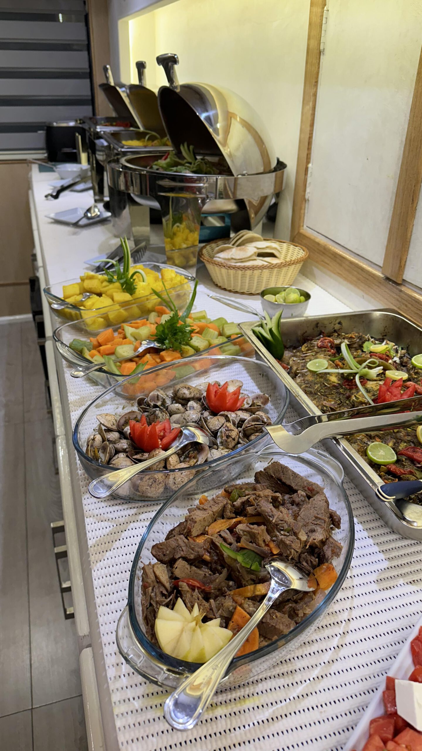 RedSeaVision Buffet Essen Angebot Tauchsafari