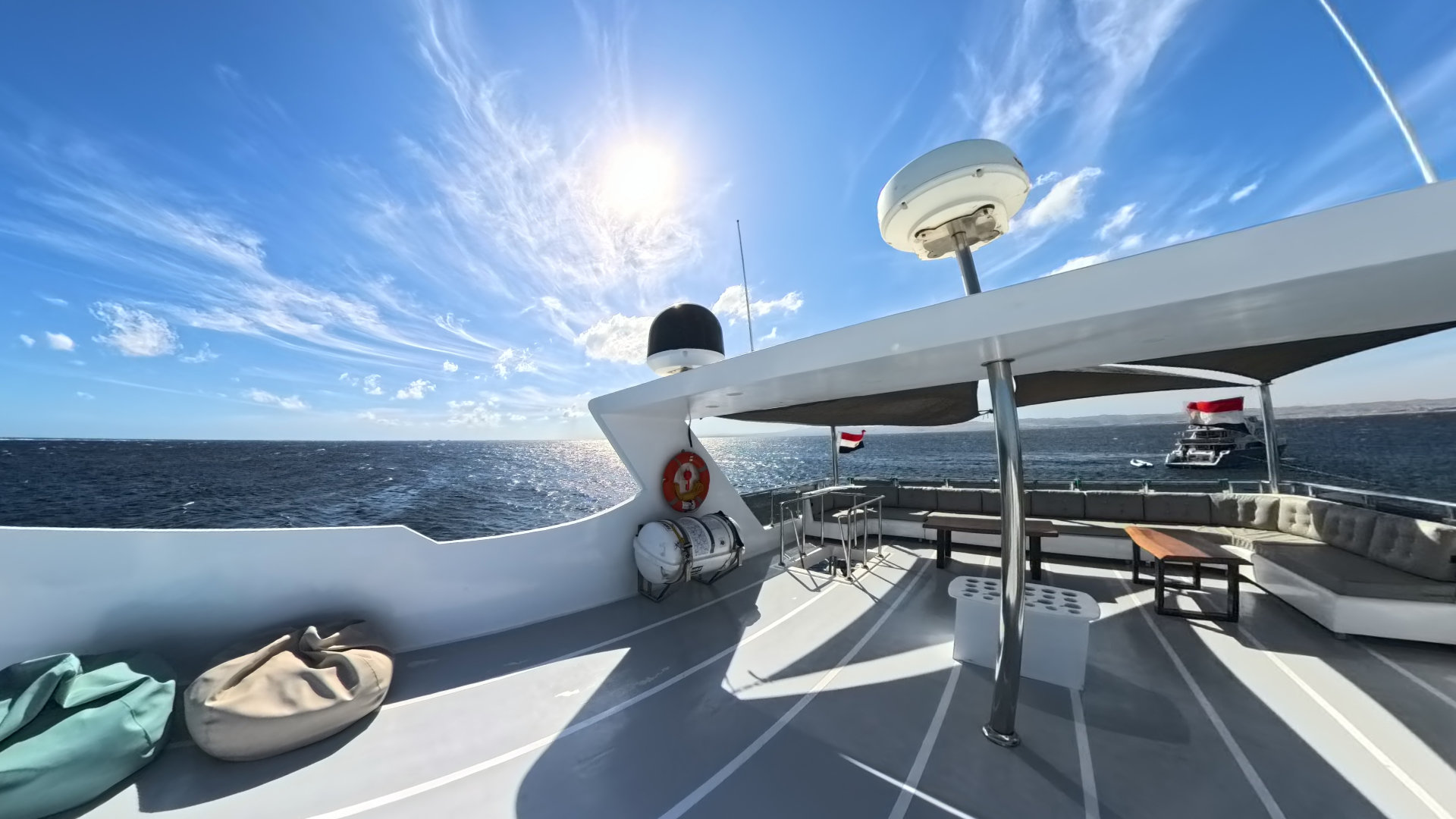 RedSeaVision liveaboard tauchsafari Rotesmeer highdeck